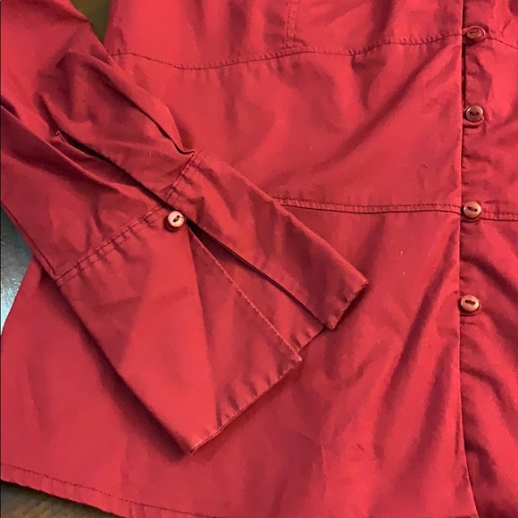 Dockers Burgundy buttoned down shirt sz M - Picture 5 of 7